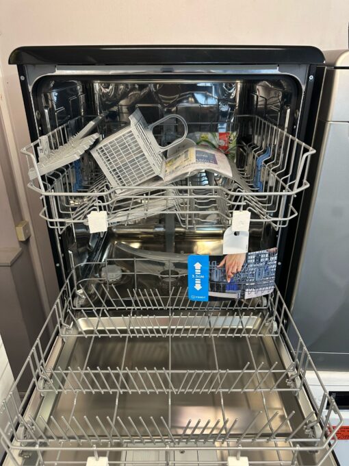 Indesit D2FHK26BUK Full Size Dishwasher - E Rated - Black - Image 7