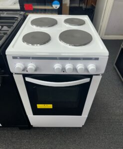 ESSENTIALS CFSEWH18 50 cm Electric Solid Plate Cooker - White