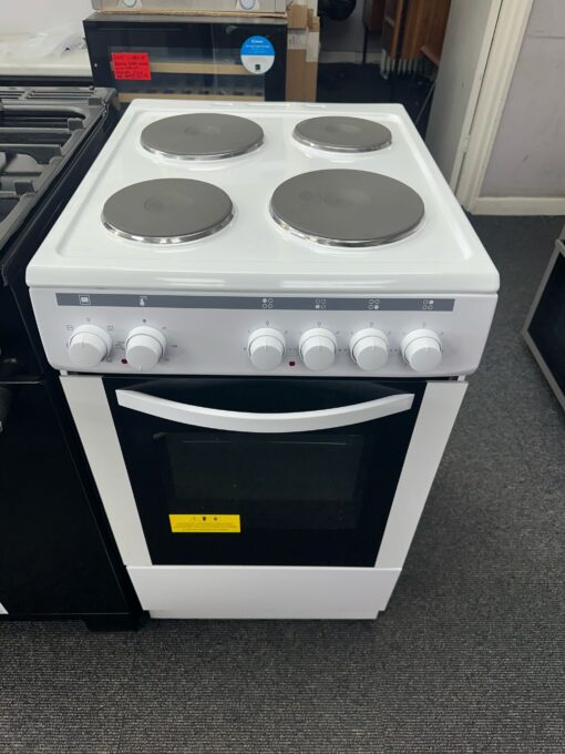 ESSENTIALS CFSEWH18 50 cm Electric Solid Plate Cooker - White