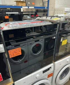 Alternative view of Samsung Series 5 Dual Cook Flex™ NV7B5750TAK Wifi Built-In Electric Single Oven with Pyrolytic Cleaning - A+ Rated - Black Glass