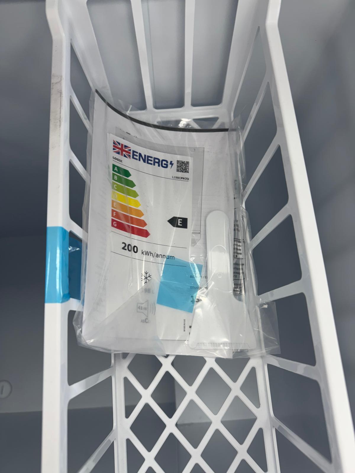 Logik L198CFW23 Chest Freezer – White - Image 4